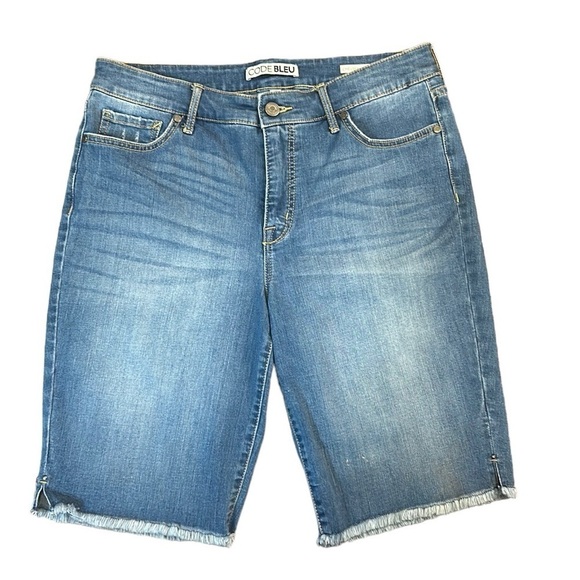 Code Bleu Chelsea Bermuda Raw Hem Denim Shorts Size 8 - Picture 1 of 10